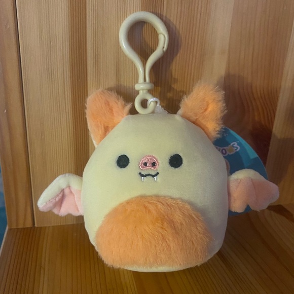 Squishmallows Meghan the bat clip BNWT - Picture 1 of 3